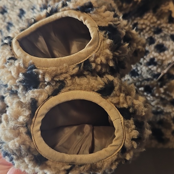 Fabletics Tan And Black Cheetah Tahoe Teddy Jacket Size XS - Picture 7 of 8